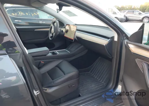 2022 Tesla Model Y Long Range Dual Motor All-Wheel Drive from USA, damaged, VIN 7SAYGDEE6NA011670